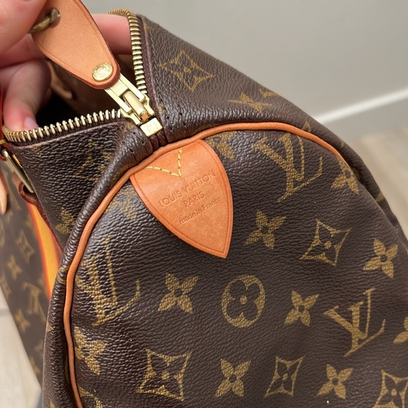 Louis Vuitton purse - Picture 5 of 8